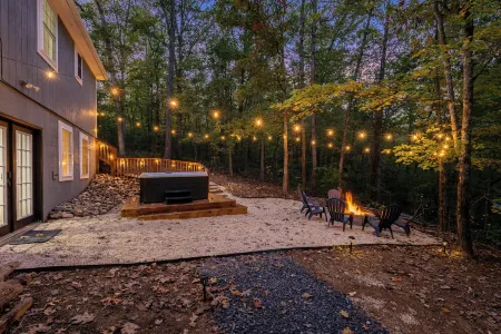 Rustic Mountain Getaway HotTub&Games~Near Bryce Resort