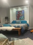 Hidden Pond Gong Suite - Luxury , Pet Friendly, with Hot Tub and Private Beach