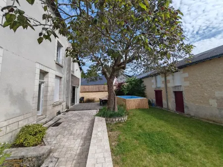 Grande Maison de Bourg 12 Couchages à 700m du Château de Cheverny