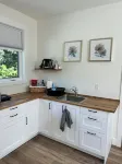 Welcome to The Ferns in Cobble Hill! Quiet, clean and functional bachelor suite.