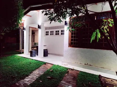Welcome to 2 Bedroom Vacation Home "Araliya Uyana Residencies" - Colombo