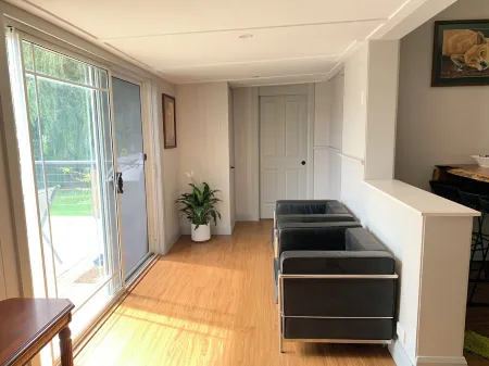 Clean and cosy 3 bedroom cottage located in the township of Taralga-Pet friendly