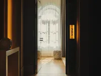 Hotel Blow Up Hall Hotels near Nowe Miasto