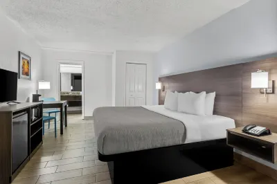 Quality Inn & Suites at Tropicana Field Các khách sạn ở Saint Petersburg