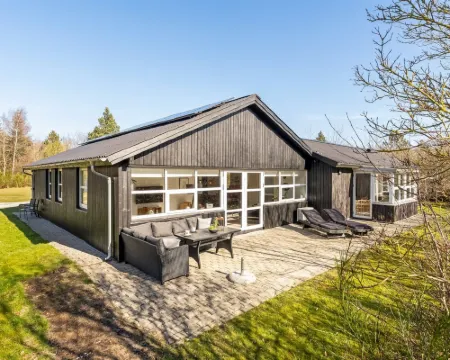 "Karmen" - 250m to the Fjord Hotels in Hurup