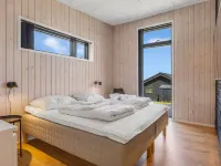 "Heidie" - 600m from the sea Hotels in Sjolund