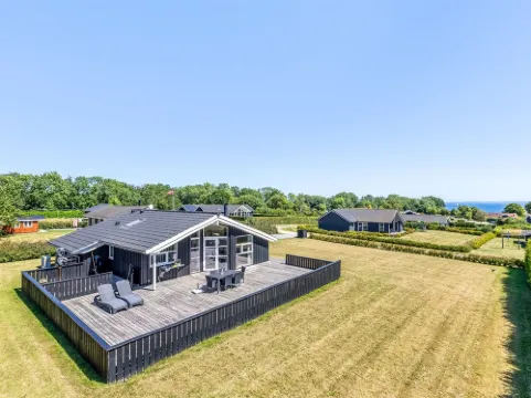 "Ariadne" - 400m from the sea