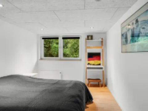 "Vicente" - 14km to the Fjord Hotels in Ars