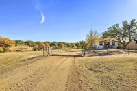 Cozy Fredericksburg Studio Near Wineries! - Kylpylä