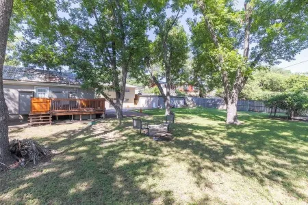 Tristian Suite Walk to Main Street