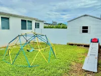 Charming Family Retreat in Miami: 10 Min from Miami International Airport Hotels in Westchester