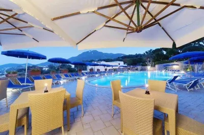 Arena Hotel - Special Class โรงแรมใกล้โรงอาบน้ำ Cemberlitas Turkish Bath