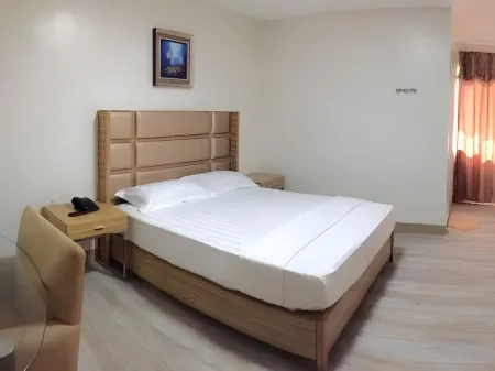 Meaco Hotel - Calbayog Отели в г. Калбэйог