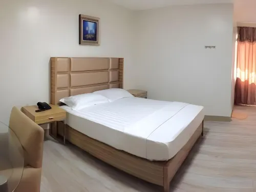 Meaco Hotel - Calbayog