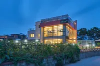 Daebudo DuMong DalGeum Pool Villa