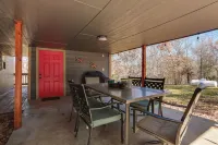 Kingston Family Retreat ~ 3 Mi to Lake Texoma!
