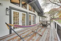 Powell Home w/ Fire Pit - 5 Mi to Columbus Zoo!