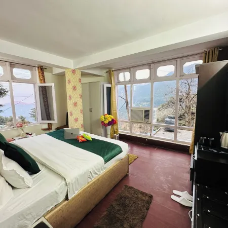 Hotel Eagle Nest Central Heated