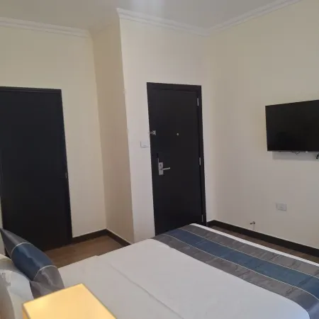 Point Central Hotel