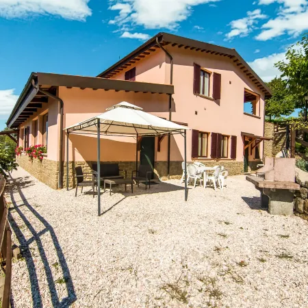 Farmhouse in Marche with Panoramic Views