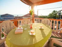 Apartment Spalato - Three Bedroom Apartment with Terrace Hotels in Bibinje