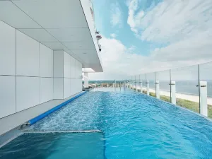 斯維諾烏伊希切麗笙酒店