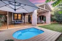 Mbano Manor Hotel Victoria Falls - Romantic