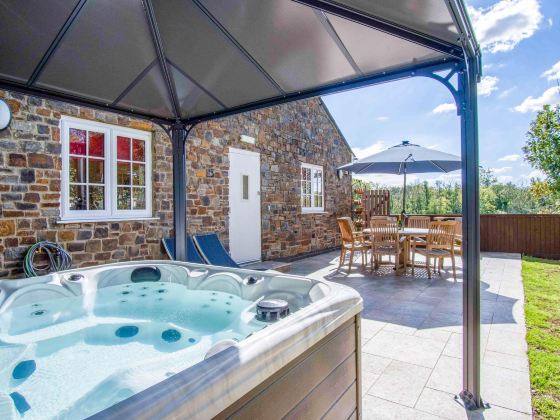The Barn - 4 Bedroom - Tyn-Y-Coed Farm - Cardiff