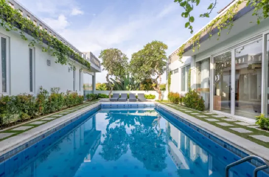 Nunamkhalu Private Villa and Spa Отели рядом с достопримечательностью «Пляж Саванган»