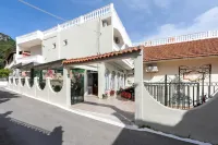 Bella Vista Beach Hotel Hotels in Agios Ioannis Peristeron