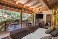 Boutique Hotel e Chalets Salvadori Hotels in Pellizzano