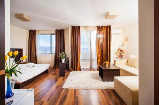 St George Ski & Holiday - Half Board & All Inclusive, Free Children