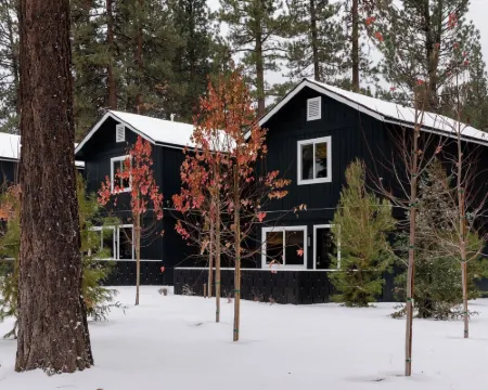 NP Boutique Lodge Hotels in Big Bear Lake