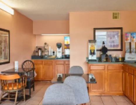 Magnuson Hotel Jacksonville Downtown