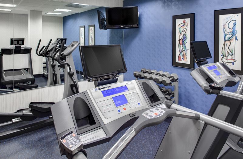 Holiday Inn Express & Suites Coralville by IHG photo 5