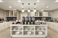 Homewood Suites by Hilton Fargo - breakfast