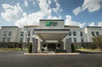 Holiday Inn Express & Suites MADISON by IHG Hotels in Madison Township