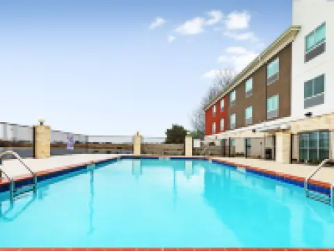 Holiday Inn Express & Suites JUNCTION by IHG Hotels in Junction