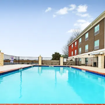 Holiday Inn Express & Suites JUNCTION by IHG