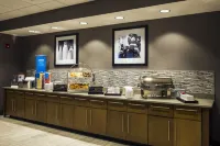Hampton Inn & Suites Foxborough -Mansfield - Breakfast