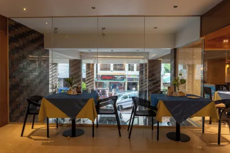 Prime Park Hotel Отели рядом с достопримечательностью «Kolatoli Beach Cox's Bazar»