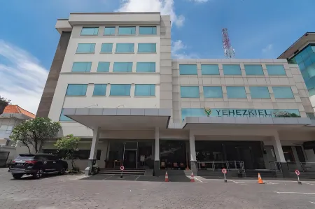 Hotel Yehezkiel Surapati Mitra RedDoorz