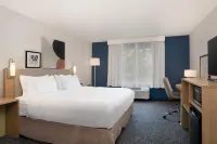 Spark by Hilton Lancaster - parking