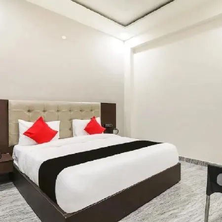 Hotel Hirapanna