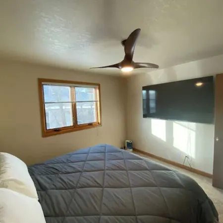 2-bedroom condo in lovely Steamboat Springs with WiFi