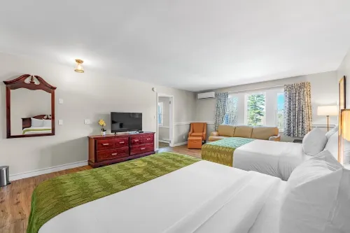 Grey Bonnet Inn Hotels in Chittenden