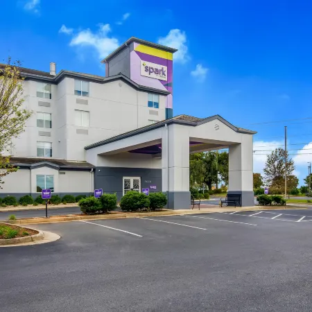 Spark by Hilton Lynchburg - University Area & Hwy 460