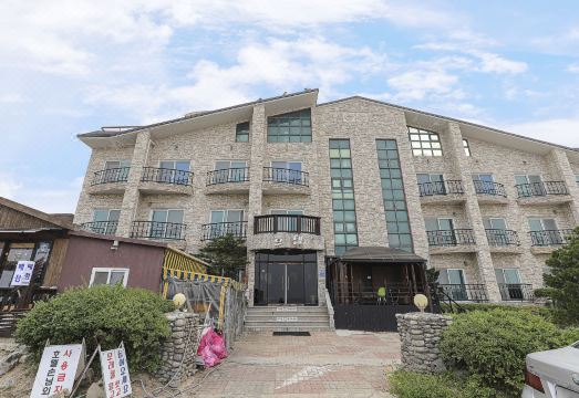 숙소 내부 전경