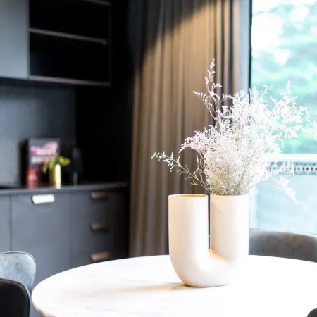 Immaculate Braddon Studio with Accessible Bathroom