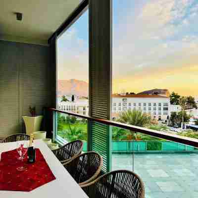 CEMELDA Dining/Meeting Rooms